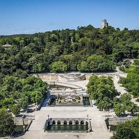 Le Patio Cache, Calme & Confort Pres Des Arenes Lägenhet